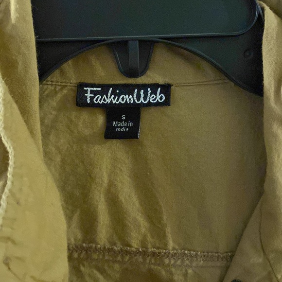 Brown top - Picture 3 of 4